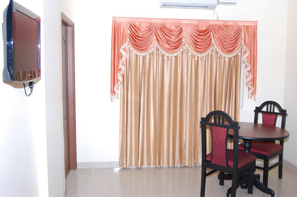 Hotel Sona'S Tiruchirappalli Habitación foto